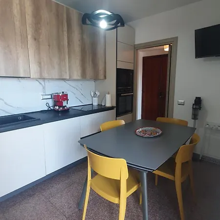 Casa Primavera شقة سانتا تيريزا دي ريفا